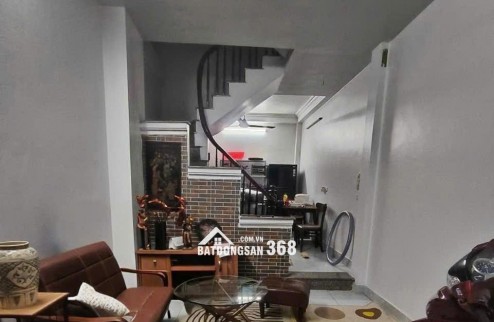 HIẾM -NHÀ LƯƠNG KHÁNH THIỆN - GẦN HỒ ĐIỀU HOÀ ĐỀN LỪ, 3 BƯỚC RA Ô TÔ TRÁNH