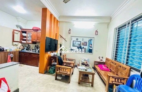 BÁN NHÀ NƠ TRANG LONG - HXH - 40M2 - (4.2X8 )- 3 TẦNG - 4 PN - PHÙ HỢP Ở GĐ LỚN - CẢI TẠO CHDV - CHỈ 5.6 TỶ