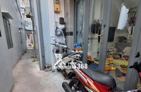 QUẬN 7 - hẻm Trần xuân soạn, ngang 4m, 2pn,2wc, cạnh CA phường vô cùng an ninh, nhỉnh 3 tỷ, tiện ích bao la...
0982697779 xem nhà và gặp chủ