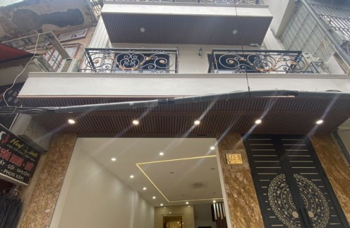 Mặt Phố Trại Cá 45m2 x 5 tầng, thang máy. Ngõ thông, ô tô vào nhà, kinh doanh
