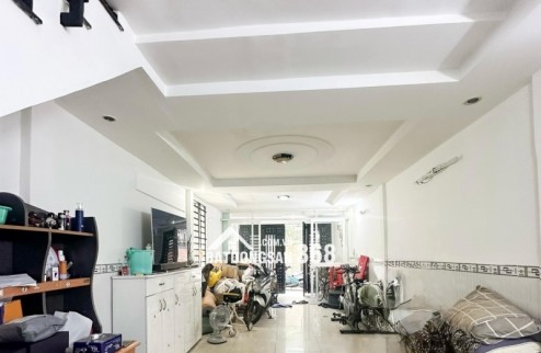 BÁN NHÀ CƯ XÁ ĐÔ THÀNH Q3, DT 56M², CHỈ HƠN 120TR/M²