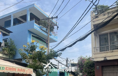 BÁN NHÀ HẺM XE HƠI 113 LẠC LONG QUÂN, PHƯỜNG 3 - GẦN UỶ BAN QUẬN 11