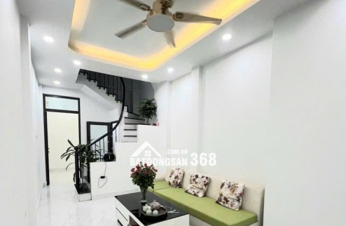 Bán Nhà Tân Mai Ô Tô Đỗ Cửa 45m 2 Tầng 3 Ngủ Giá 4.28 Tỷ Sổ Đỏ Chính Chủ