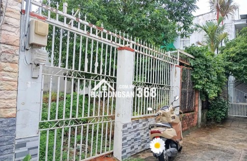 Đất trống 110m² ngang 10m, sát UBND Long Thạnh Mỹ, Q9, 3.8 tỷ