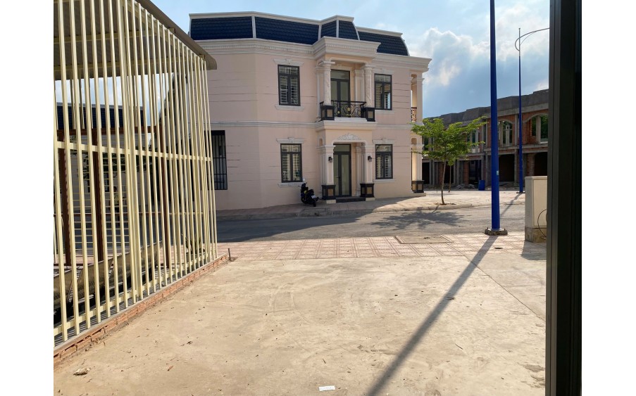 Bán nhà trệt  103m2 Khu Đô Thị Huỳnh Tiến Phát