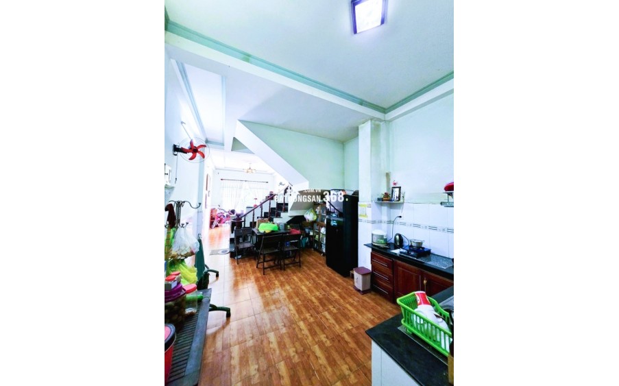 Cần bán gấp - Nhà 1 trệt 1 lầu 134m2, rộng 4m, Long Trường - Giá tốt
