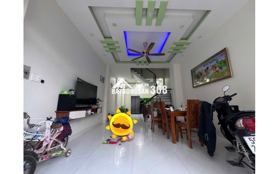 BÁN GẤP NHÀ SIÊU ĐẸP, 3 TẦNG, NGANG 4.5m, 4PN, XE HƠI 7C, VÕ VĂN HÁT - CHỈ 4.9 TỶ