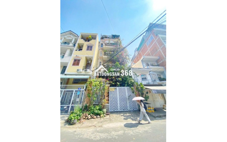 Xuất cảnh CHDV 15 phòng mặt tiền 93 đường số 49 Tân Quy Q7 giá 27.4 tỷ