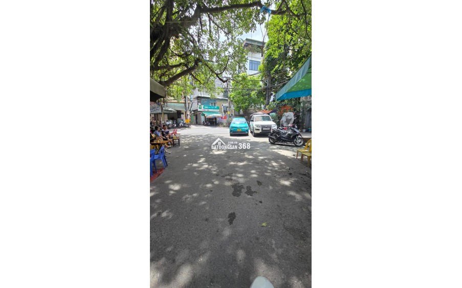 Bán nhà Minh Khai, đối diện Hòa Bình 7, sổ 42 m2, giá chào 6,15 tỷ.