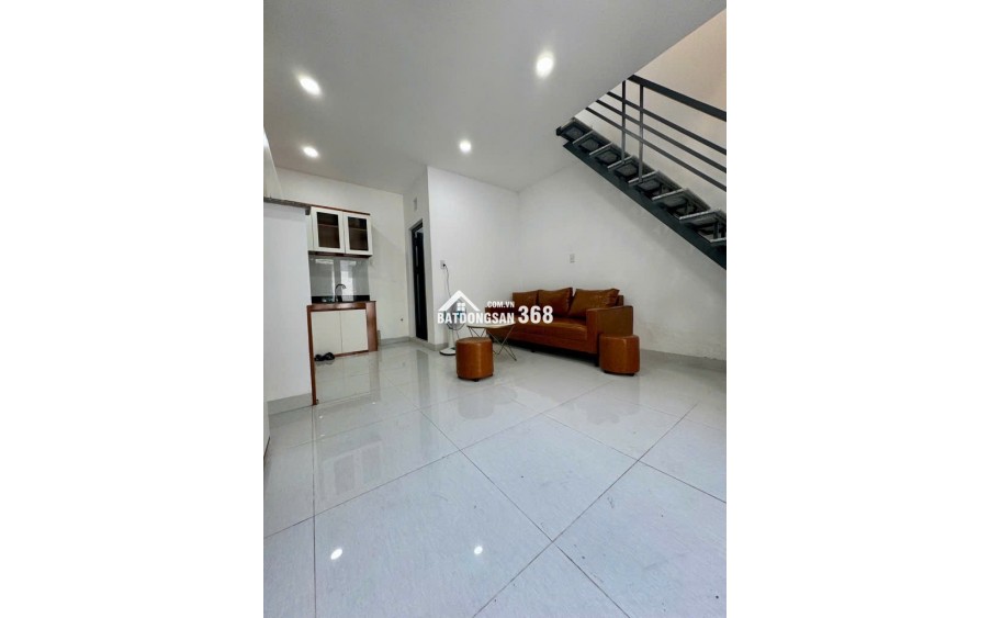 Bán Nhà Gần QL1A, 2 Tầng,Tặng Full Nội Thất, Giá Chỉ 2,4 Tỷ