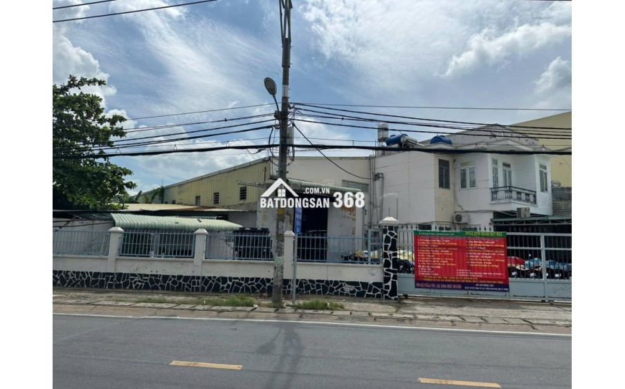 Bán kho, nhà xưởng tại mặt tiền đường Tô Ngọc Vân, 1500m2, Q12, HCM - giá cực chất