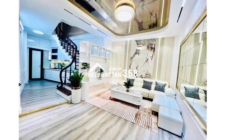 BÁN NHÀ PHỐ LA THÀNH FULL NỘI THẤT MT 6M DIỆN TÍCH 35M2 GIÁ 7 TỶ