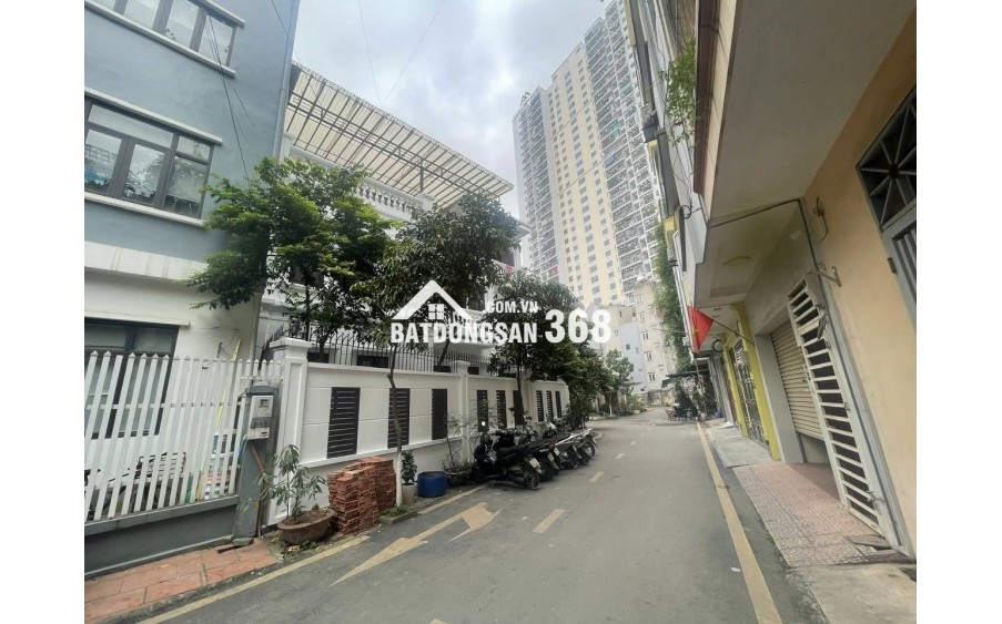Chính chủ bán biệt thự lô góc khu nhà ở 18-4 Thanh Bình Mỗ Lao DT 165m2 x 3 tầng giá 31.9 tỷ