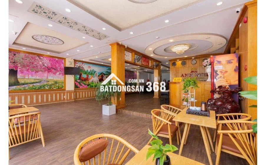 Bán nhà mặt phố Phan Chu Trinh, Vũng Tàu, diện tích 180m2, giá 23 tỷ, sổ hồng. Liên hệ: 0797922499.