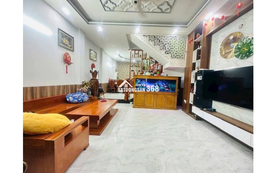 Bán nhà 1 trệt 2 lầu hẻm ô tô đường Phạm Hồng Thái, P7, Vũng Tàu.