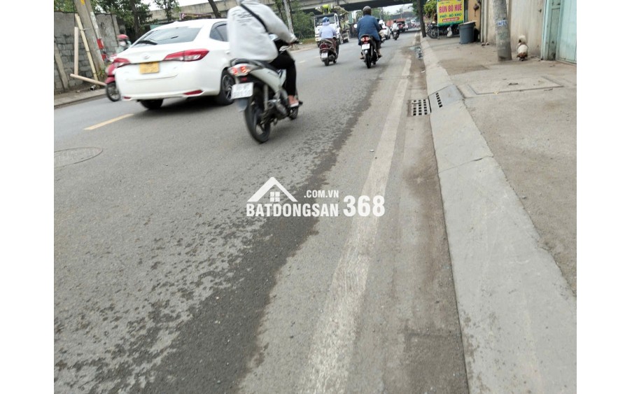 Nhà Cấp 4 Kiên Cố – Hẻm Xe Hơi, Nguyễn Duy Trinh - Phường Phú Hữu – Sổ Đẹp – giá 8 tỷ 5