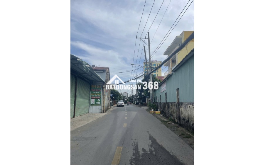 Bán mặt tiền đường Trương Văn Thành 132m2 Quận 9 BTCT 3 tầng