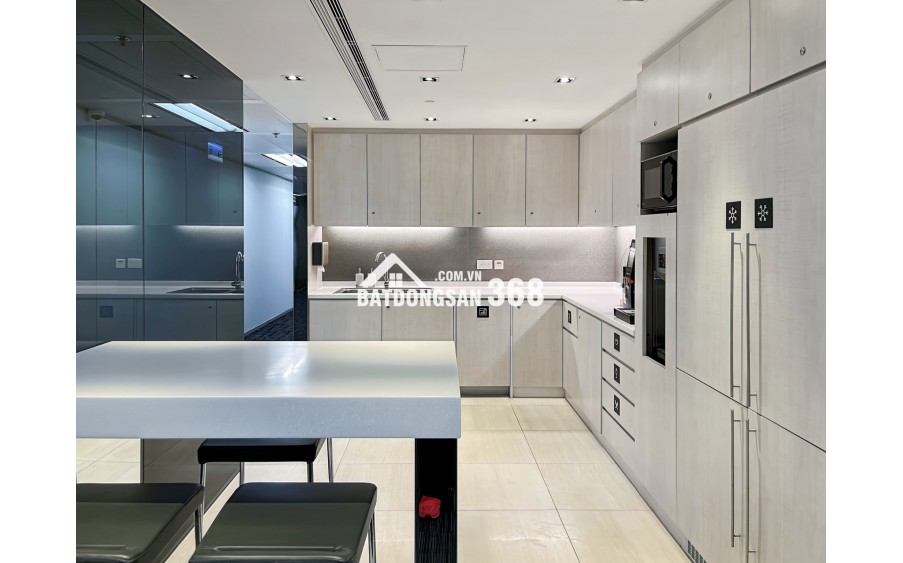 hoa khôi Cầu Giấy, bán tòa căn góc 8 tầng, 200m2, chỉ 149 tỷ, phố Dịch Vọng Hậu