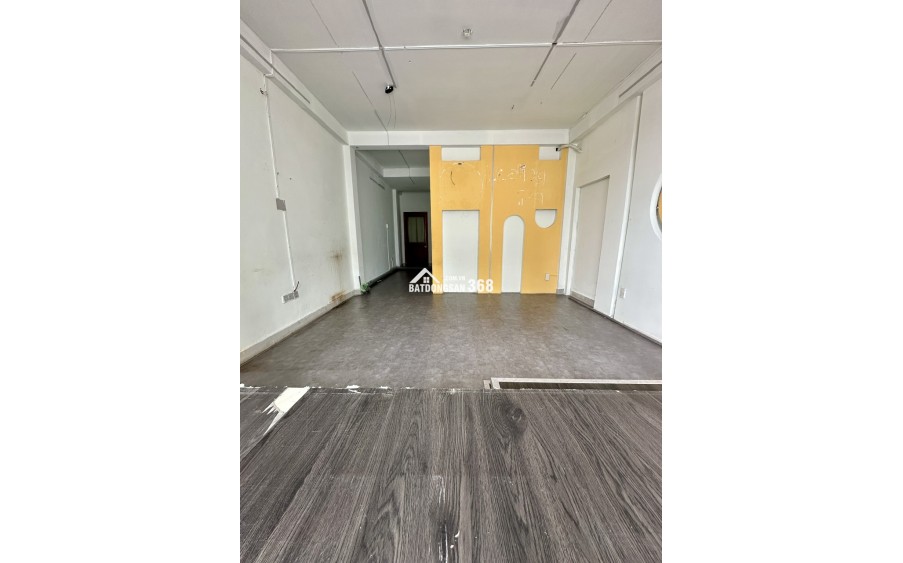 Chính chủ cho thuê mặt bằng nhà 21 Phan Đình Phùng, Phú Nhuận. Gần chợ Phú Nhuận