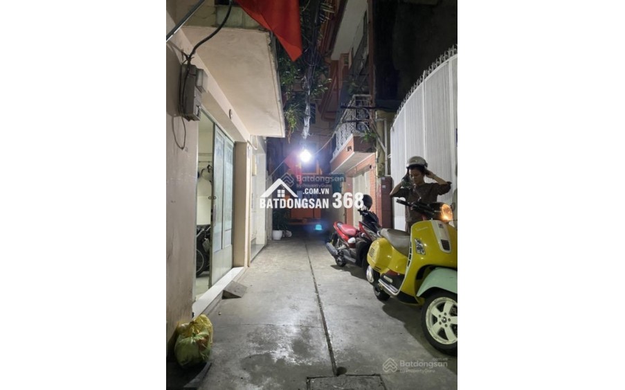 Bán nhà Bình Thạnh gần Thị Nghè-2 Lầu HẺM XE HƠI cách 15M- 42M2-Chỉ 5.2 đồng