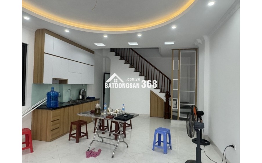 NHÀ MỚI ĐẸP 5 TẦNG - LÔ GÓC - SỔ VUÔNG ĐẸP - GẦN Ô TÔ - THÔNG KHU KĐT HINDO ROYAL P