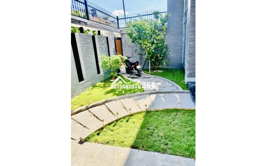 BÁN BIỆT THỰ TRUNG TÂM BÌNH THẠNH, HXH LÊ QUANG ĐỊNH, PHƯỜNG 7, BÌNH THẠNH. Dt 15x17m2 giá 27.99 tỷ