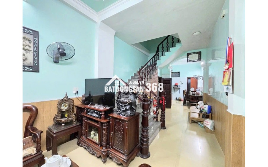 Bán nhà 296 Minh Khai, 40 m2, dân xây, ngõ rộng, 6,7 tỷ