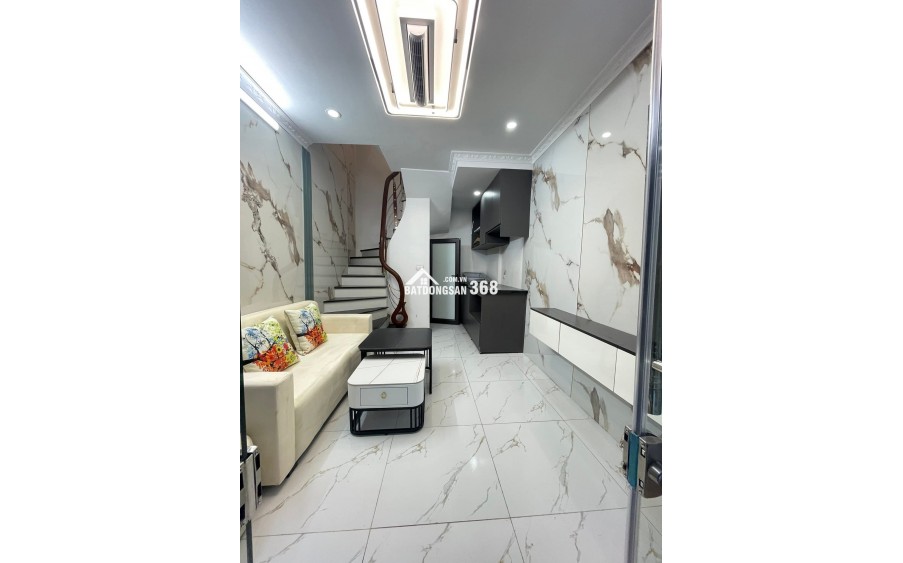 Trung tâm Đống Đa, chỉ 1 căn duy nhất, 20m, 5 tầng, 5.15 tỷ, full nội thấy