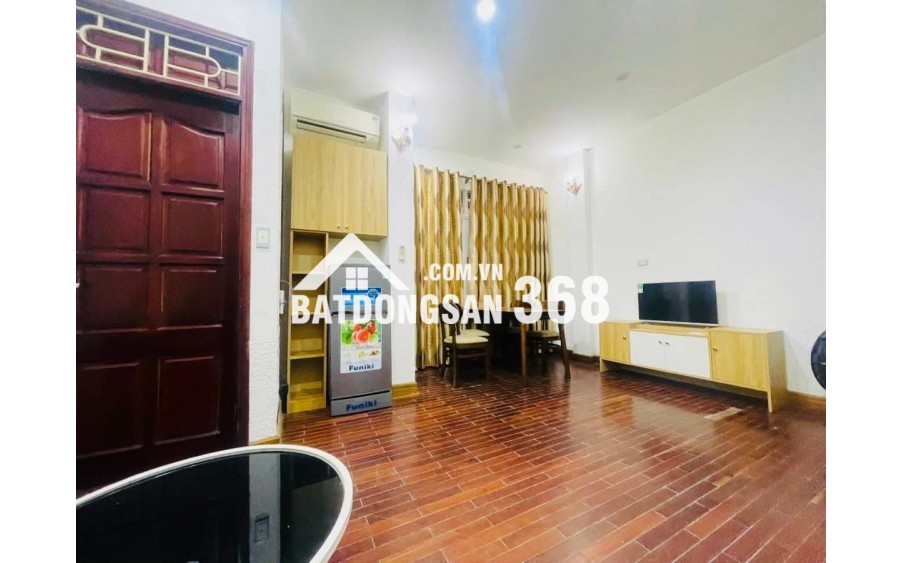 Đường Láng, 2 thoáng, ngõ ba gác tránh, kinh doanh nhỏ, 42m, 5 tầng, 11.2 tỷ