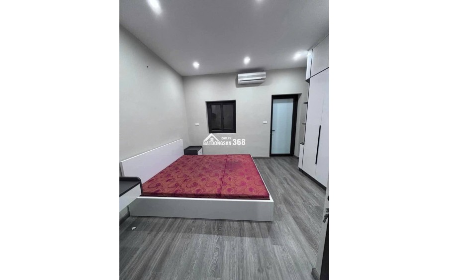 Đội Cấn, Ba Đình, 10m ra mặt phố, full nội thất, 35m, 7.85 tỷ