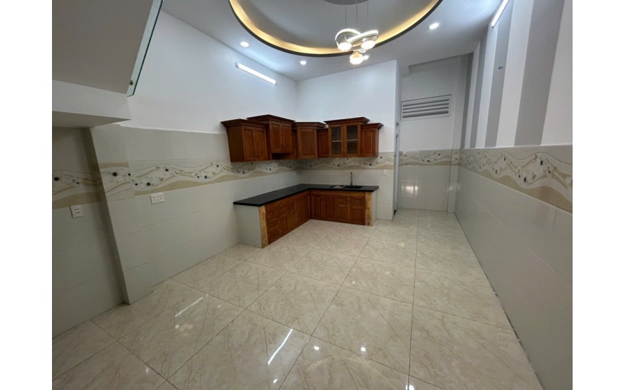 LÊ VĂN QUỚI - BÌNH TRỊ ĐÔNG - BÌNH TÂN - 80M2 (4x20) NHÀ XÂY MỚI 4 TẦNG - HẺM ÔTÔ VÀO NHÀ - NGAY CHỢ KD MUA BÁN SẦM UẤT - CHỈ 6,6 TỶ CÒN TL