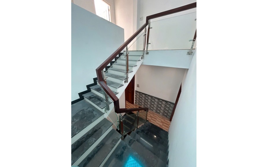 LÊ VĂN QUỚI - BÌNH TRỊ ĐÔNG - BÌNH TÂN - 80M2 (4x20) NHÀ XÂY MỚI 4 TẦNG - HẺM ÔTÔ VÀO NHÀ - NGAY CHỢ KD MUA BÁN SẦM UẤT - CHỈ 6,6 TỶ CÒN TL