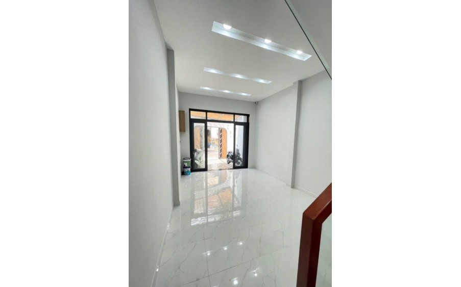 BÁN NHÀ TRỊNH ĐÌNH TRỌNG - GIÁP QUẬN 11 - 100M2 (4.2X22) NỞ HẬU 4.8M - HẺM ÔTÔ ĐƯỜNG NHỰA 6M THÔNG - 3 TẦNG MỚI ĐẸP - GIÁ 10 TỶ 6 TL