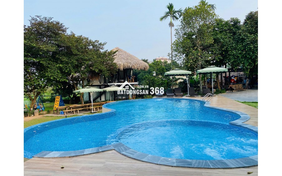 Chính chủ cần bán khu nghỉ dưỡng hơn 2000m² Ba Vì thiết kế hiện đại, view thoáng đẹp.