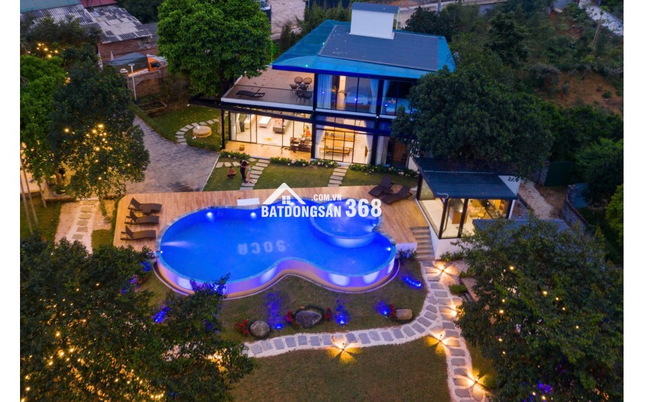 Chính chủ cần bán khu nghỉ dưỡng hơn 2000m² Ba Vì thiết kế hiện đại, view thoáng đẹp.