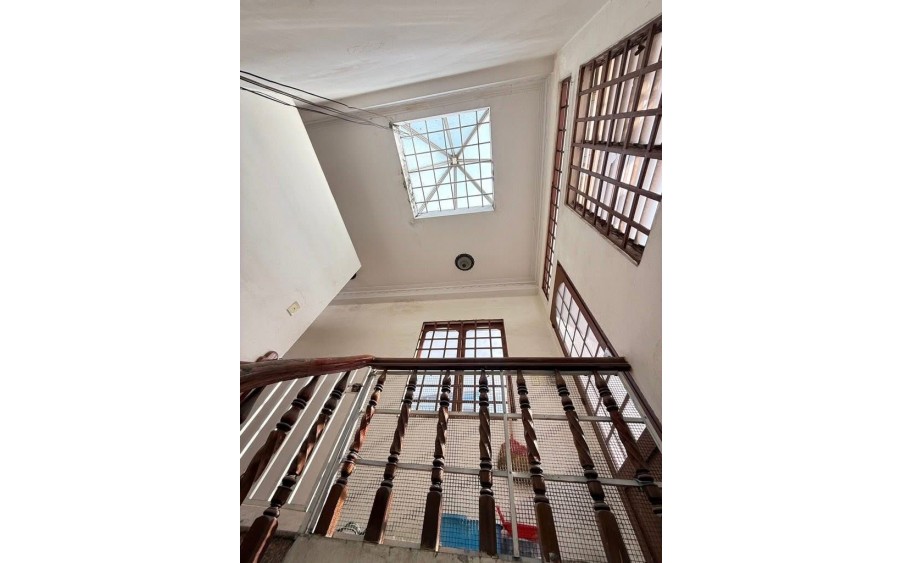 Nhà hẻm xe hơi 4 tầng