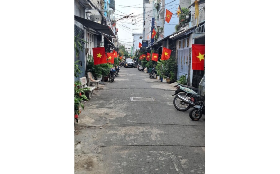 Bình Tân, Lê Văn Quới Ngay Chợ KD Mua Bán Sầm Uất, DT 56m2 (4x14m) 4 Tầng, Hẻm Xe Ôtô, Nhỉnh 6 Tỷ Còn TL