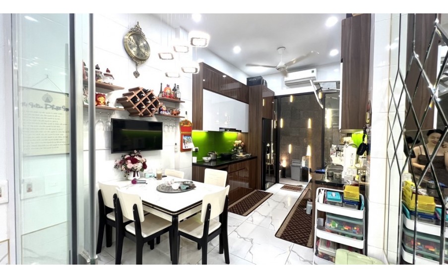 BÁN CĂN NHÀ SIÊU ĐẸP TẠI KHƯƠNG ĐÌNH THANH XUÂN