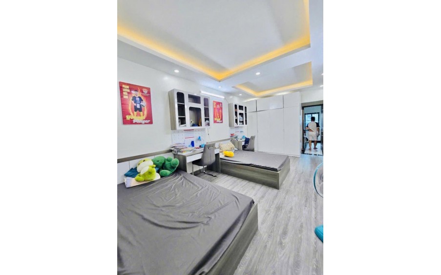 Chính chủ bán nhà Tân Xuân, Bắc Từ Liêm, DT 35m2, vị trí siêu đẹp, ô tô đỗ cửa