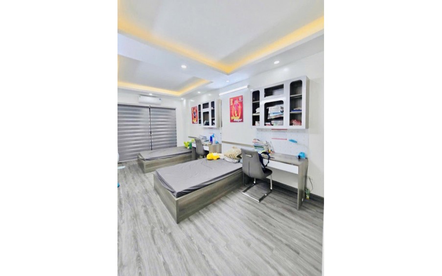 Chính chủ bán nhà Tân Xuân, Bắc Từ Liêm, DT 35m2, vị trí siêu đẹp, ô tô đỗ cửa