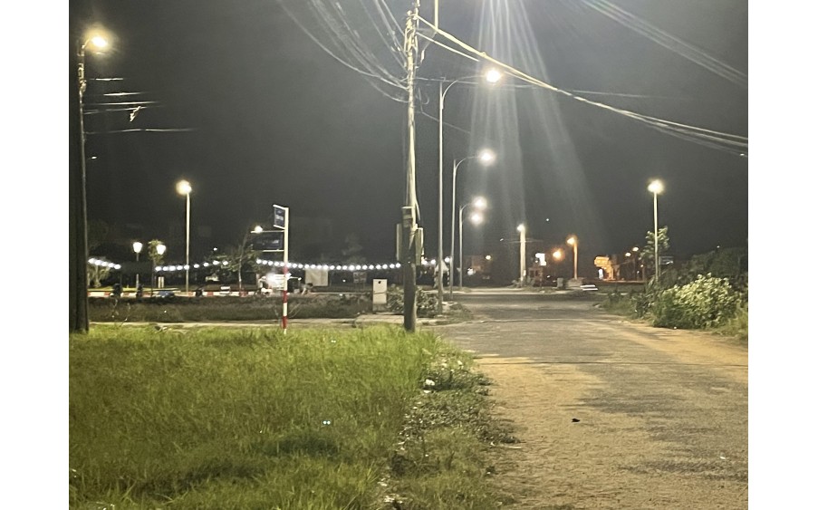 Cần bán 225m đất mặt đường Trần Toại, Phú Yên giá rẻ hơn thị trường