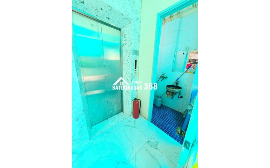 Xuất cảnh CHDV 15 phòng mặt tiền 93 đường số 49 Tân Quy Q7 giá 27.4 tỷ
