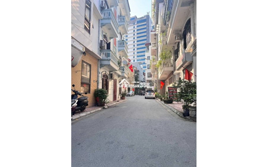 NGUYỄN VĂN CỪ,LONG BIÊN 10 tỷ 50m MẶT TIỀN 5m NGÕ Ô TÔ,NHÀ C4 CŨ