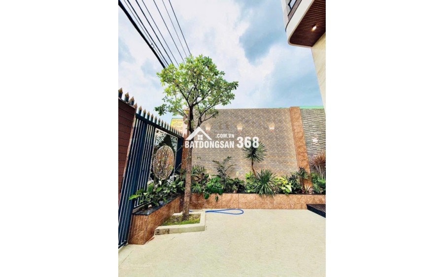 Mặt tiền Cộng Hòa, quận Tân Bình (7m x 32m), XD hầm 7 tầng, giá 65 tỷ