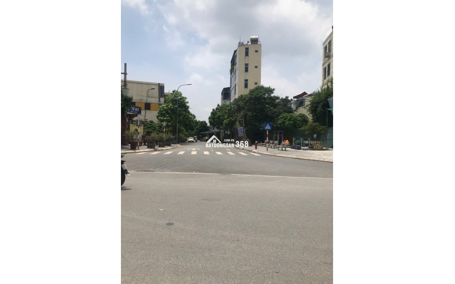 NGỌC HỒI  KINH DOANH Ô TÔ TẢI TRÁNH , ĐỖ MẶT TIỀN KHỦNG 6,5m DIỆN TÍCH 75m . 3 MẶT THOÁNG VĨNH VIỄN GIÁ NHỈNH 13TY.
