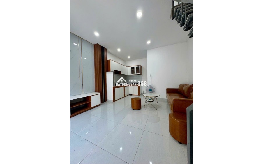 Bán Nhà Gần QL1A, 2 Tầng,Tặng Full Nội Thất, Giá Chỉ 2,4 Tỷ