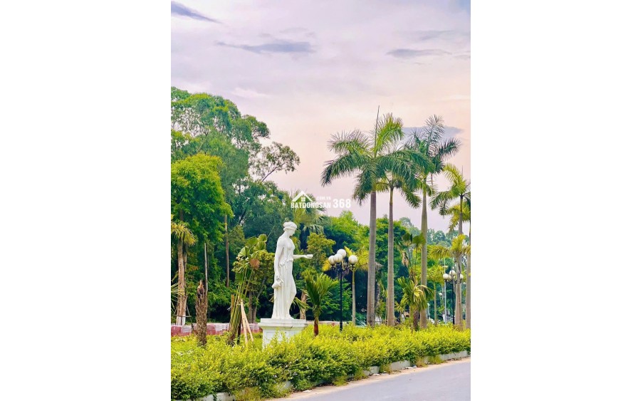 Cần bán 90m2 đất Khu đô thị biển  Hải Hòa, Nghi Sơn,TH đường 17.5m giá chỉ 2Tỷ090. LH 0969 346 836