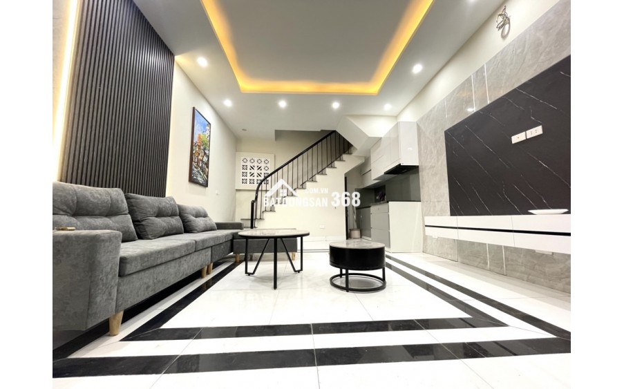 SIÊU PHẨM ĐỘI CẦN - VỊ TRÍ SIÊU ĐỈNH  10M RA MẶT PHỐ -  NHÀ ĐẸP Ở NGAY