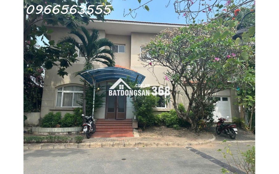 Cần bán biệt thự đơn lập - Phú gia , Phú Mỹ Hưng - Hướng Nam 367M2 - 280tr/m2