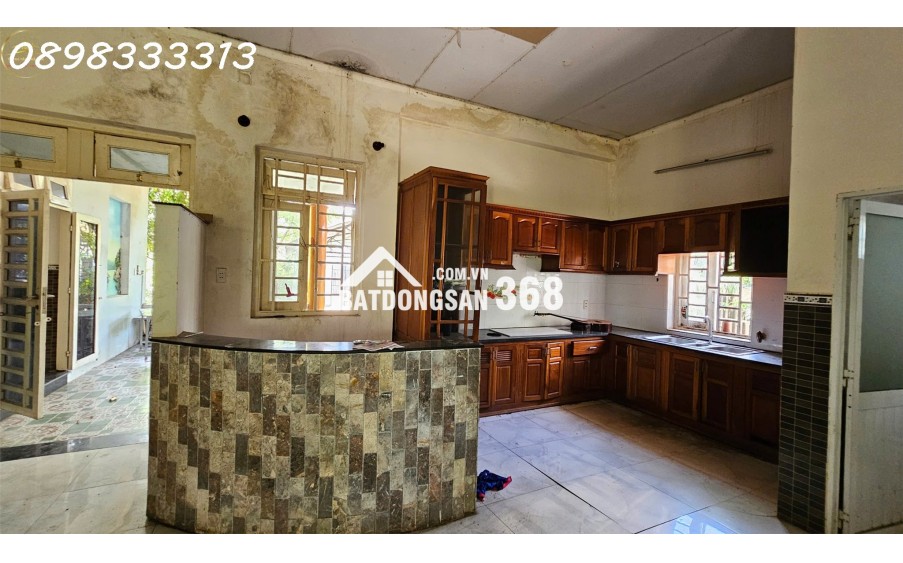 Bán biệt thự 2 Mặt tiền Lã Xuân Oai - Võ Văn Hát trung tâm Quận 9, DT 1.200m², giá chỉ 17 tỷ